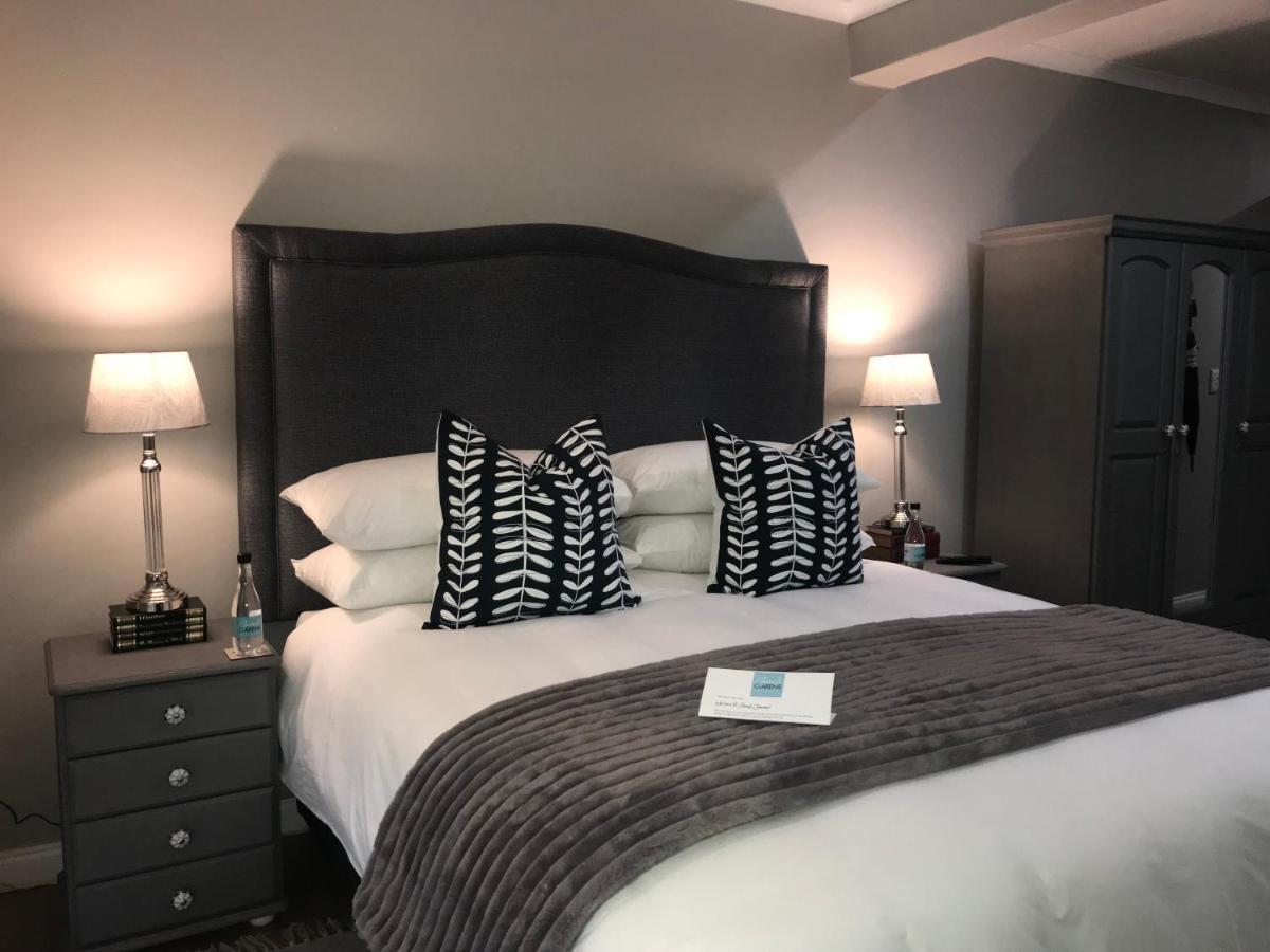 Jovali Clarens Hotel Luaran gambar