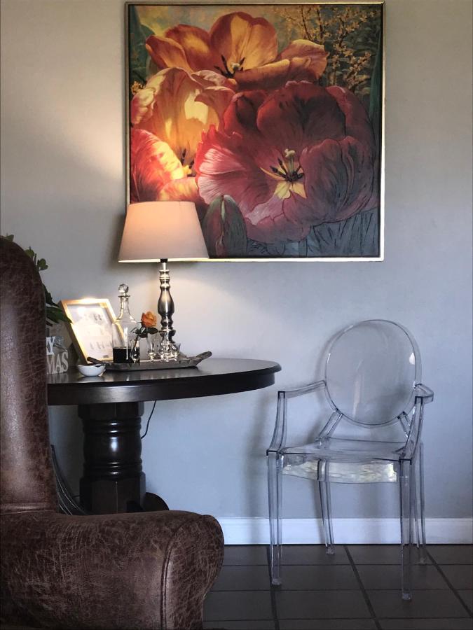 Jovali Clarens Hotel Luaran gambar