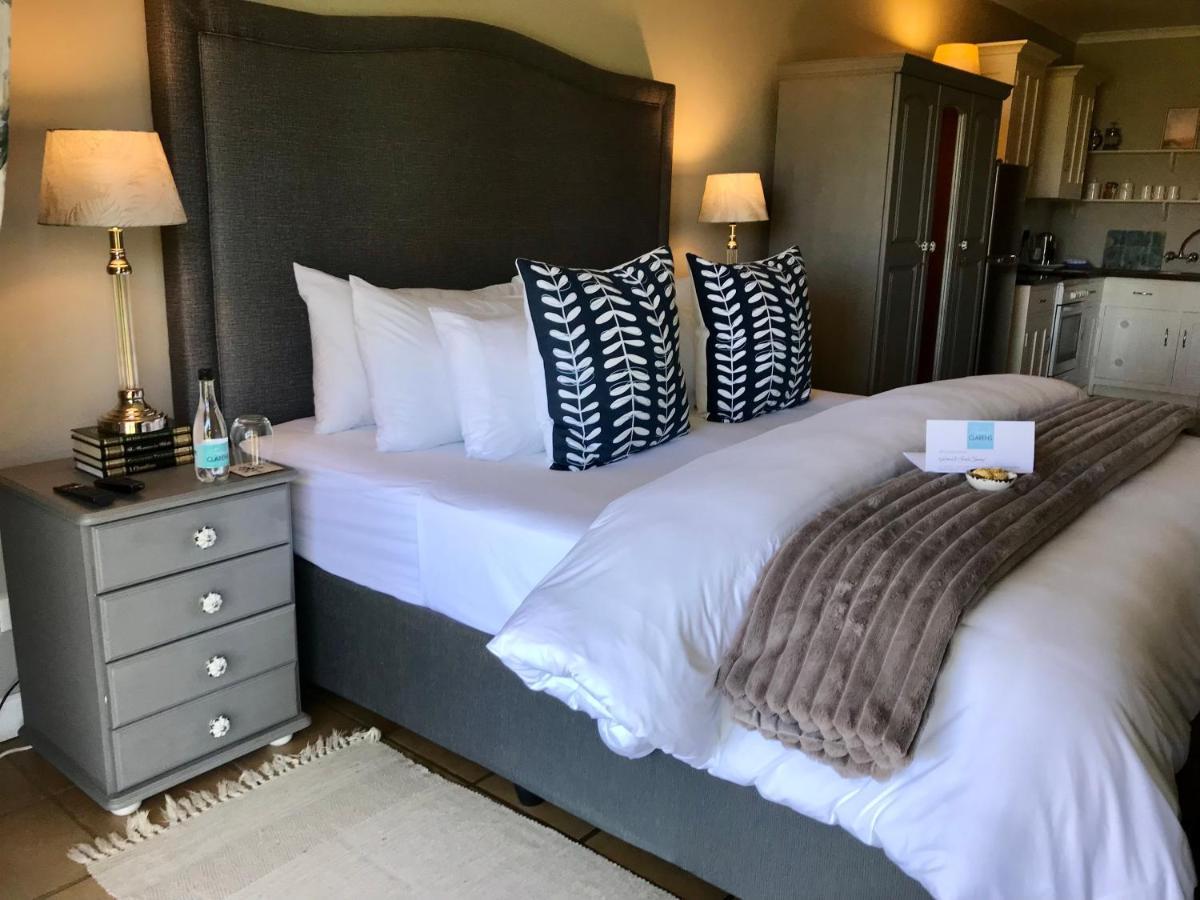 Jovali Clarens Hotel Luaran gambar